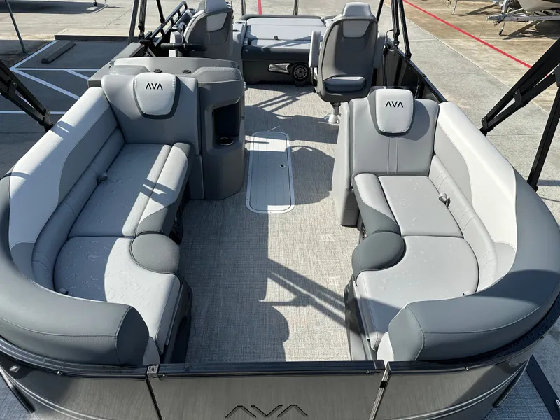 Slide: The Image of Avalon LSZ VRB23T 2025 - 13