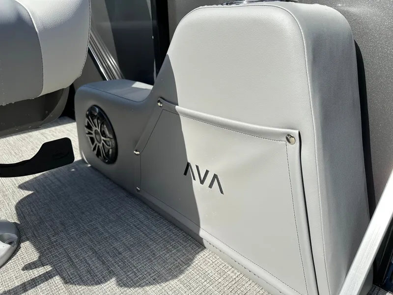 Slide: The Image of Avalon LSZ VRB23T 2025 - 30