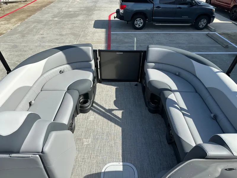 Slide: The Image of Avalon LSZ VRB23T 2025 - 43