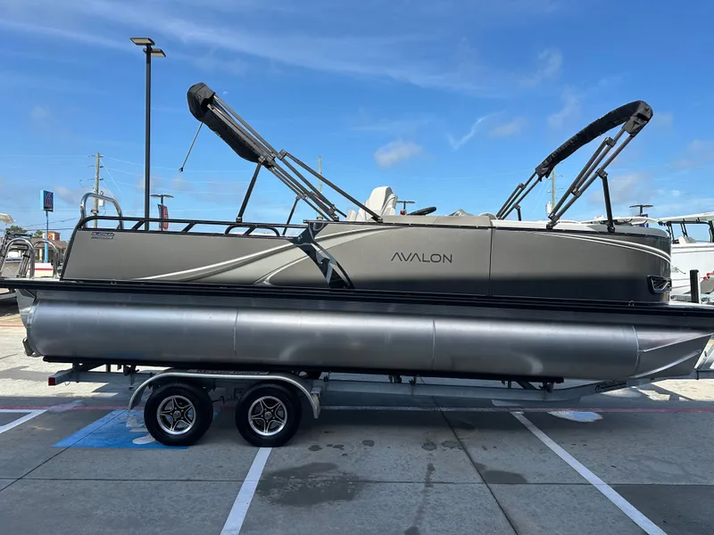 Slide: The Image of Avalon LSZ VRB23T 2025 - 7