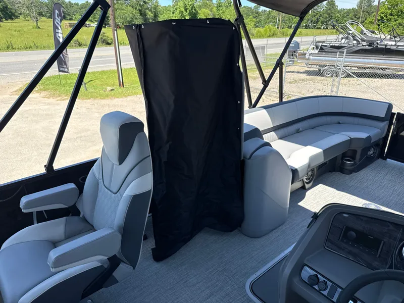 Slide: The Image of Avalon LSZ VRB25T 2025 - 31