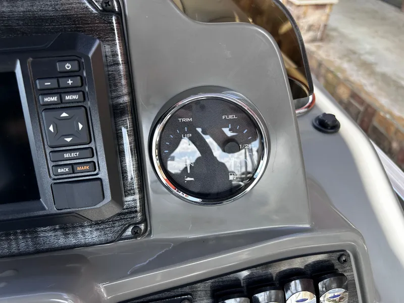 Slide: The Image of Avalon Venture Fish N Cruise - 23' 2025 - 19