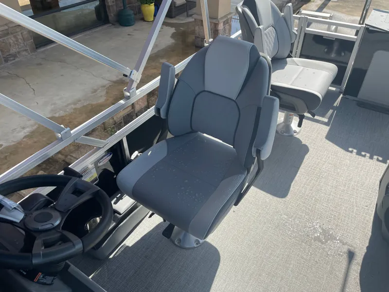 Slide: The Image of Avalon Venture Fish N Cruise - 23' 2025 - 16