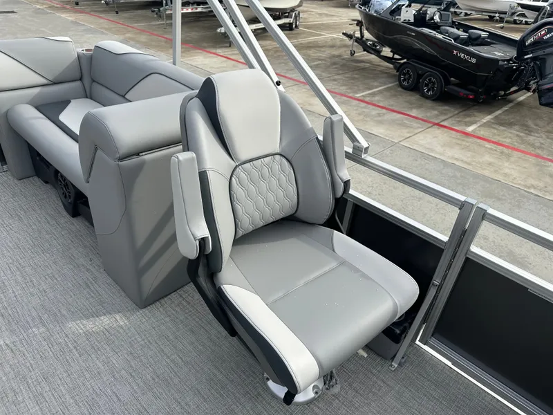 Slide: The Image of Avalon Venture Quad Lounge - 21' 2025 - 25