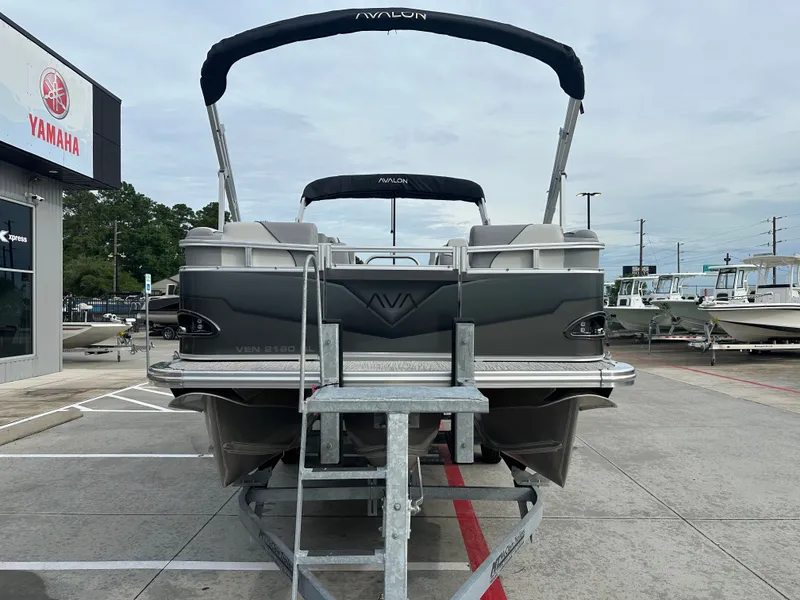 Slide: The Image of Avalon Venture Quad Lounge - 21' 2025 - 5