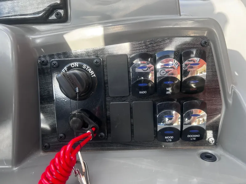 Slide: The Image of Avalon Venture Quad Lounge - 21' 2025 - 18