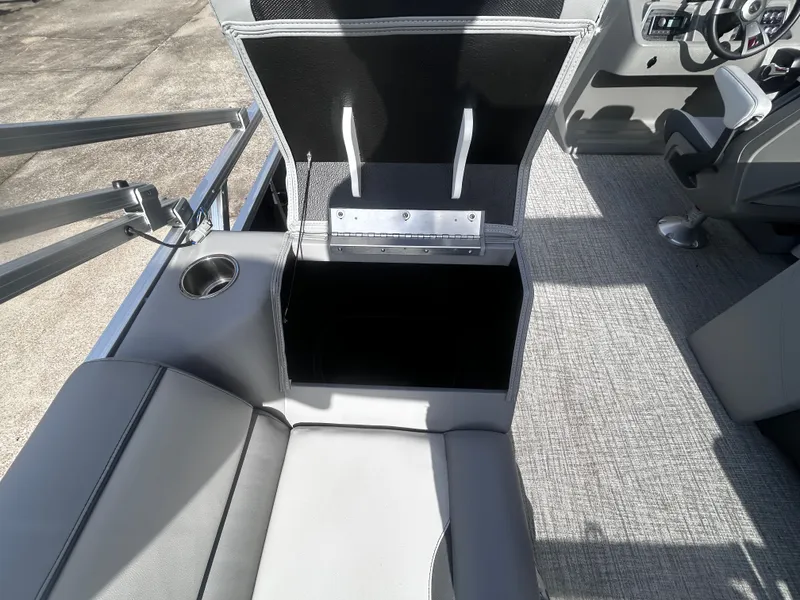 Slide: The Image of Avalon Venture Quad Lounge - 21' 2025 - 26