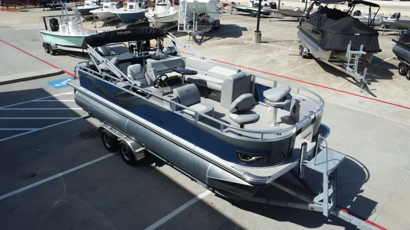 Slide: The Image of Avalon Venture 85 Rear Fish - 21' 2025 - 13