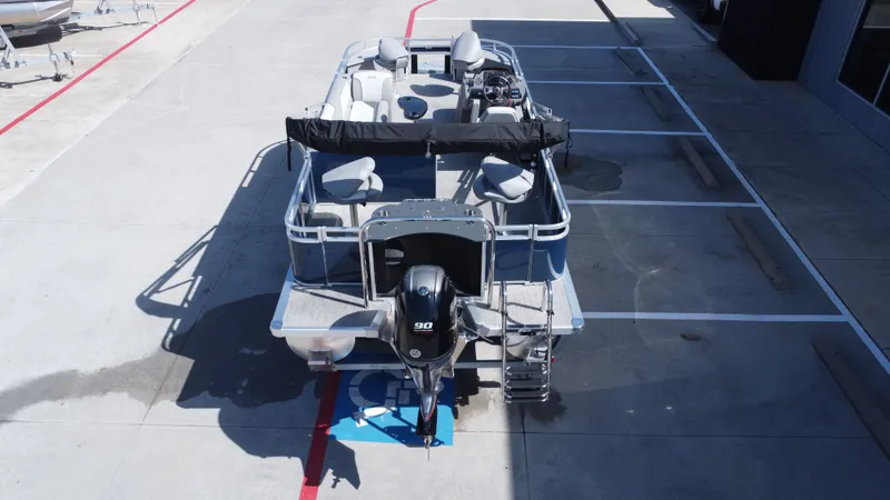 Slide: The Image of Avalon Venture 85 Rear Fish - 21' 2025 - 17