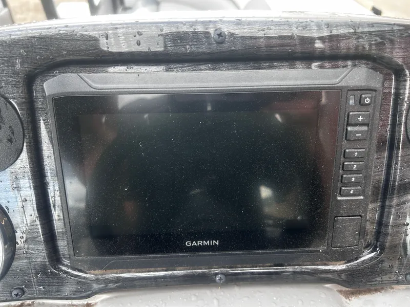 Slide: The Image of Avalon Venture 85 Quad Lounge - 23' 2025 - 15