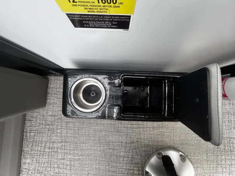 Slide: The Image of Avalon Venture 85 Quad Lounge - 23' 2025 - 20