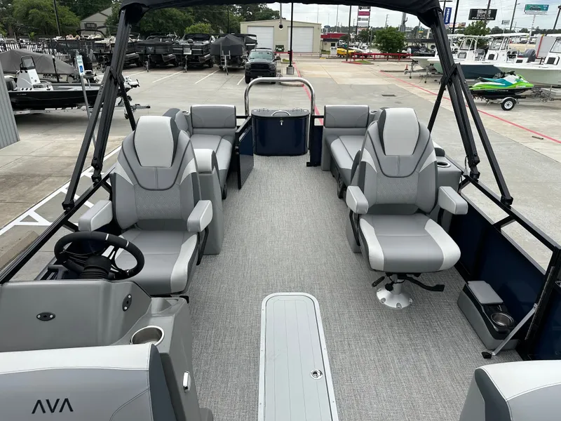 Slide: The Image of Avalon Venture 85 Quad Lounge - 23' 2025 - 22