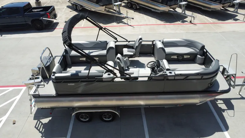 Slide: The Image of Avalon VNT85 QL23T 2025 - 12