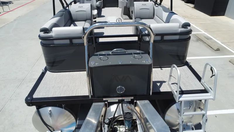 Slide: The Image of Avalon VNT85 QL23T 2025 - 23