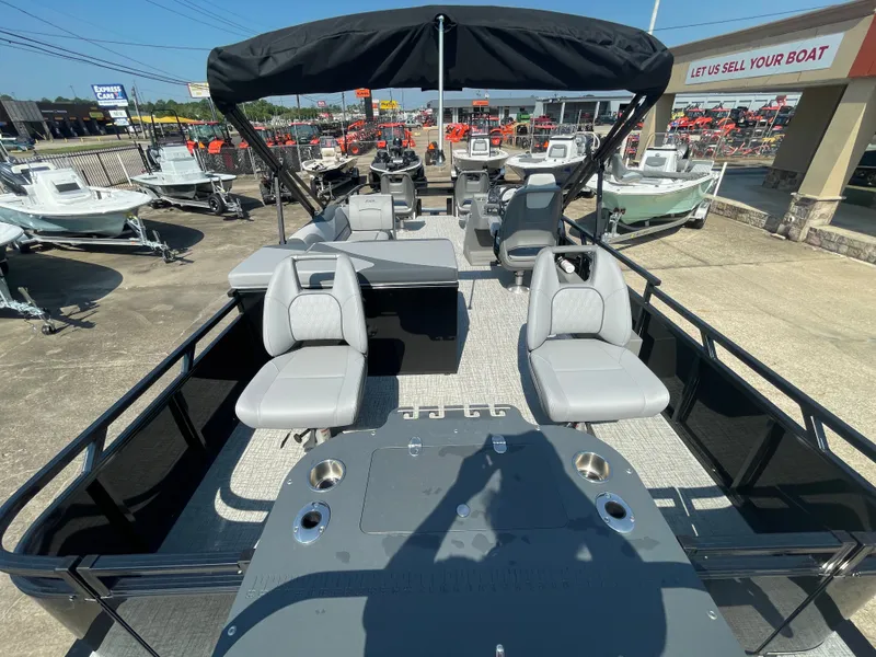 Slide: The Image of Avalon Venture 85 Quad Fish - 23' 2025 - 26