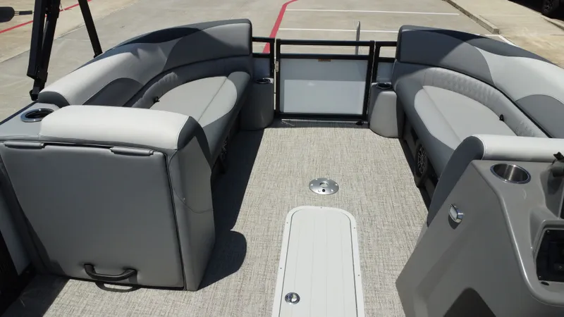 Slide: The Image of Avalon VNT85 VRB23T 2025 - 29