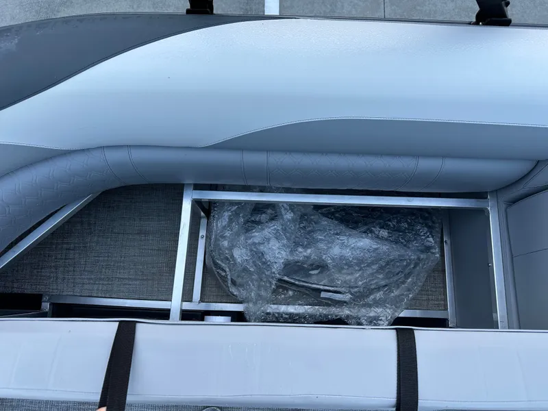 Slide: The Image of Avalon VNT85 VRB23T 2025 - 13