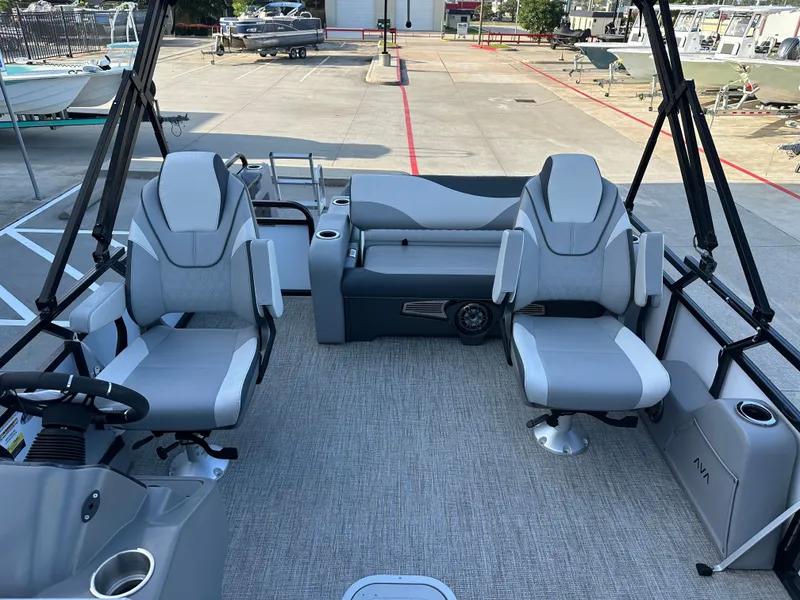 Slide: The Image of Avalon VNT85 VRB23T 2025 - 16