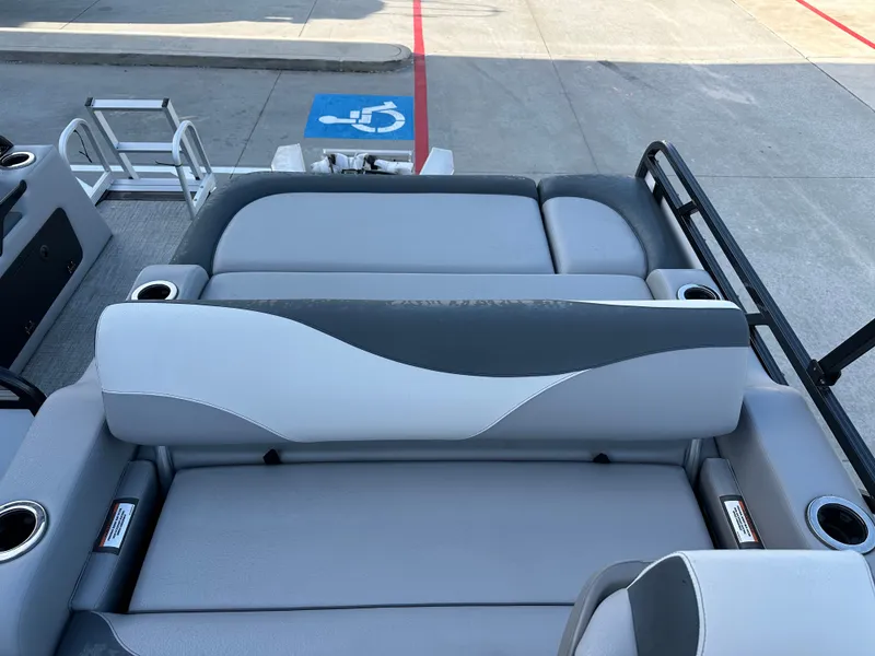 Slide: The Image of Avalon VNT85 VRB23T 2025 - 25