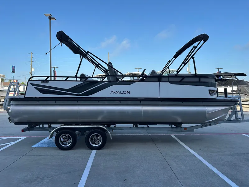 Slide: The Image of Avalon VNT85 VRB23T 2025 - 7