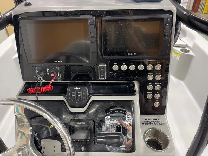 Slide: The Image of Blue Wave 2400 Pure Bay 2020 - 7