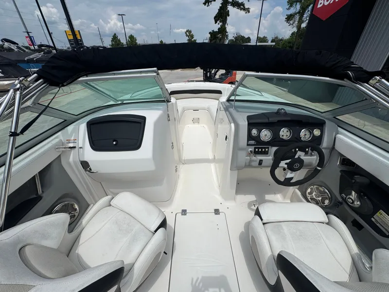 Slide: The Image of Chaparral 246 SSi 2012 - 27