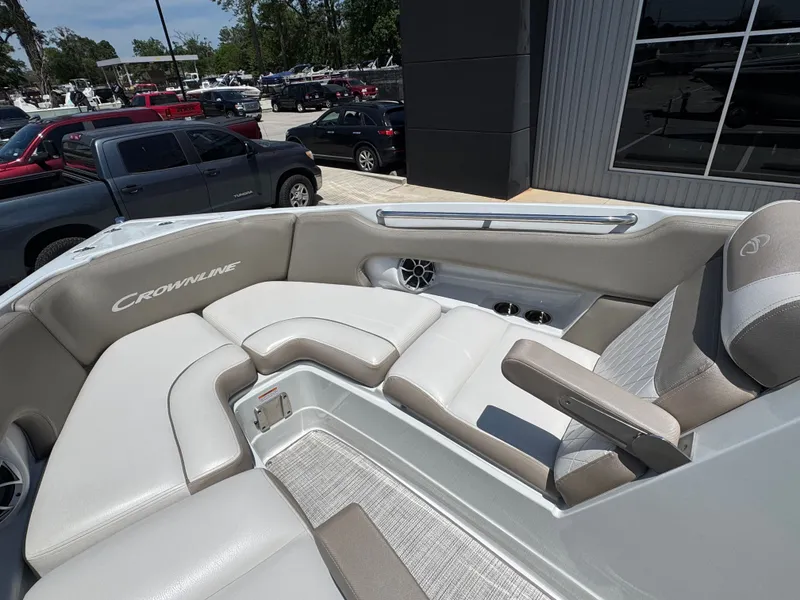 Slide: The Image of Crownline Boats 265 SS 2020 - 21
