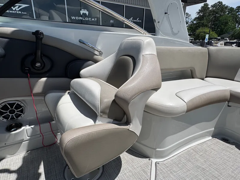 Slide: The Image of Crownline Boats 265 SS 2020 - 27