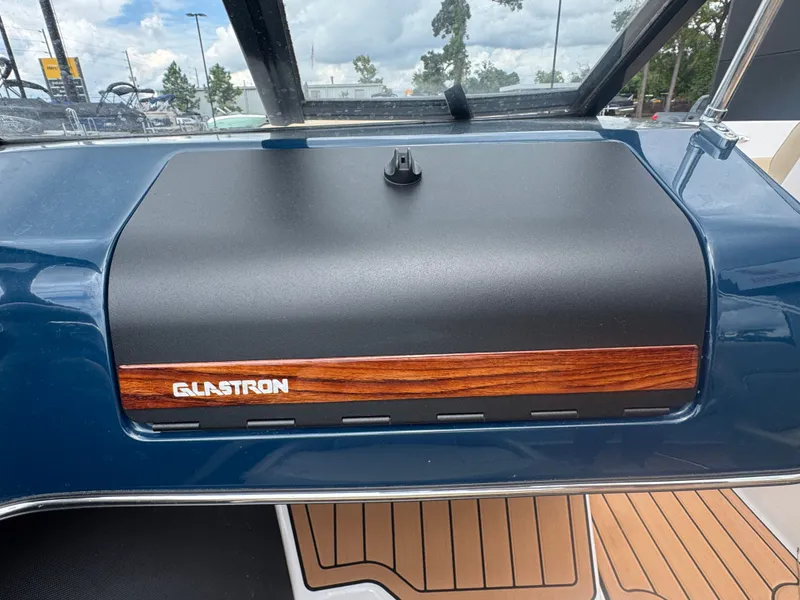 Slide: The Image of Glastron GT 180 2016 - 13