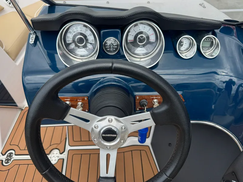 Slide: The Image of Glastron GT 180 2016 - 15