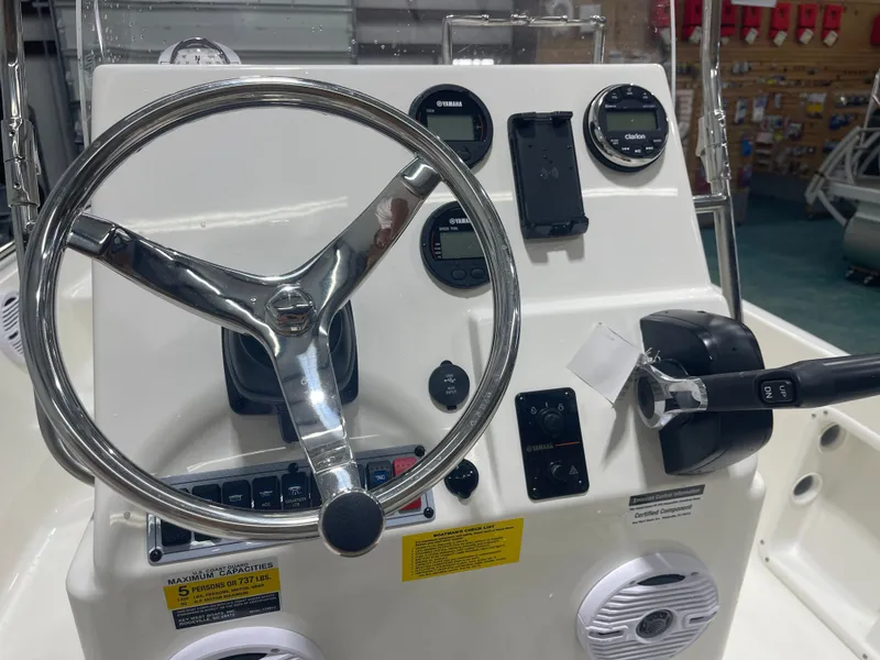 Slide: The Image of Key West 1720 Center Console 2025 - 18