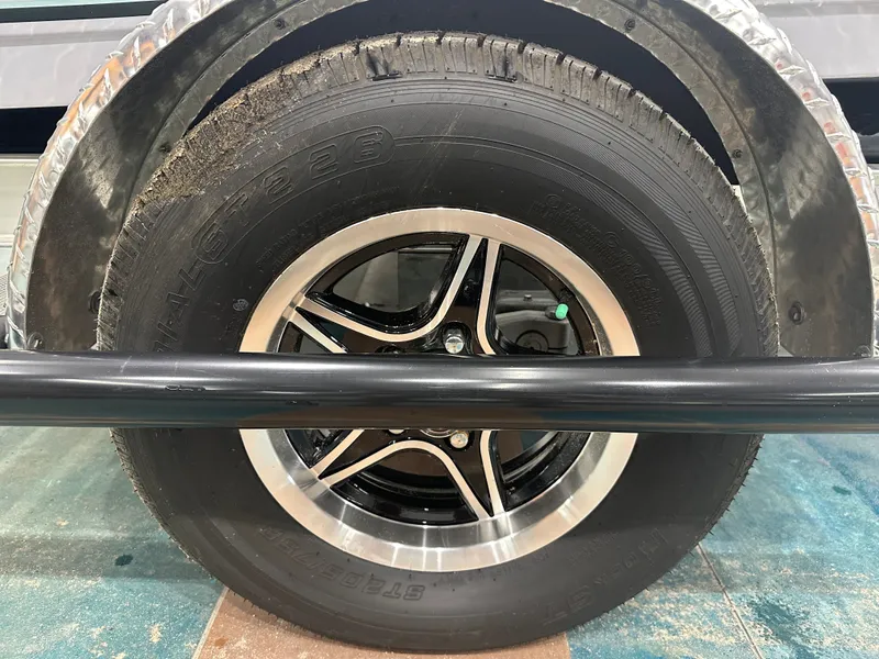 Slide: The Image of Key West 1720 Center Console 2025 - 14