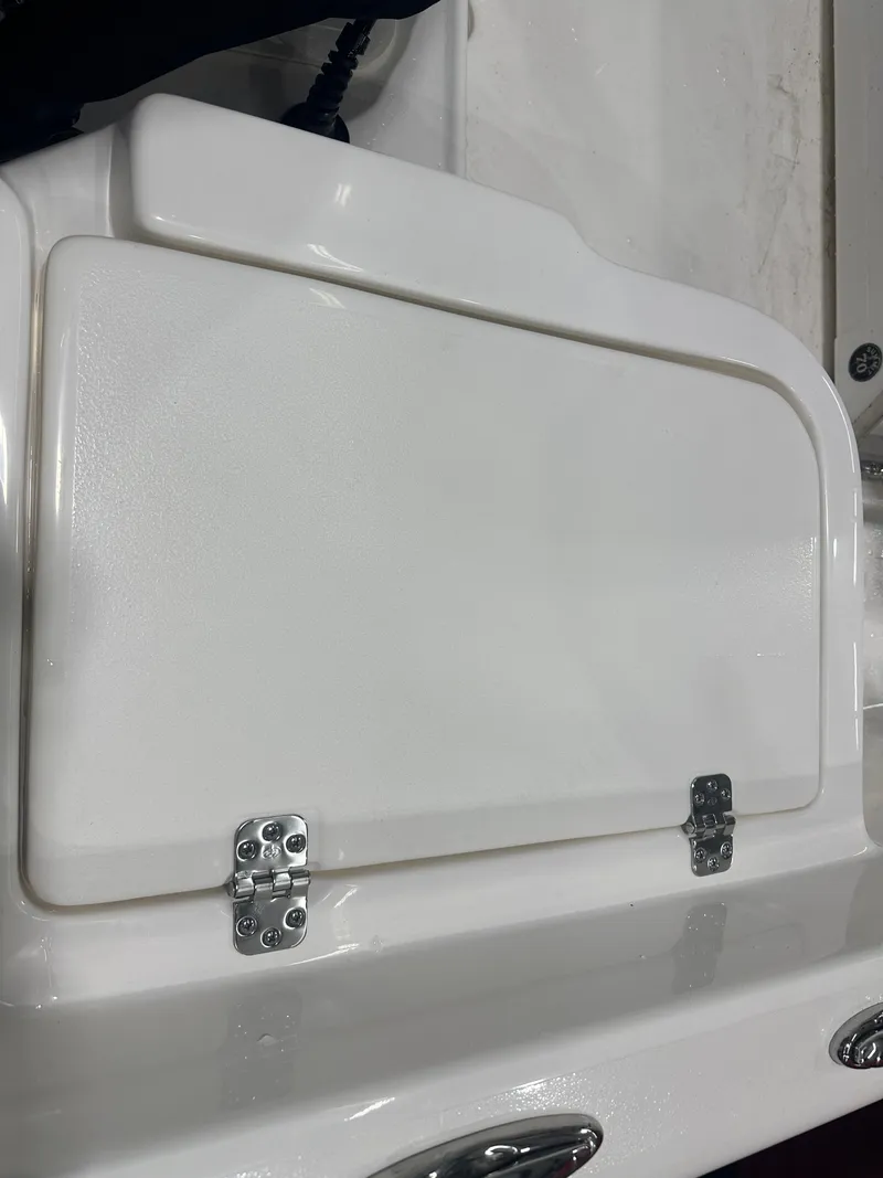 Slide: The Image of Key West 1720 Center Console 2025 - 19