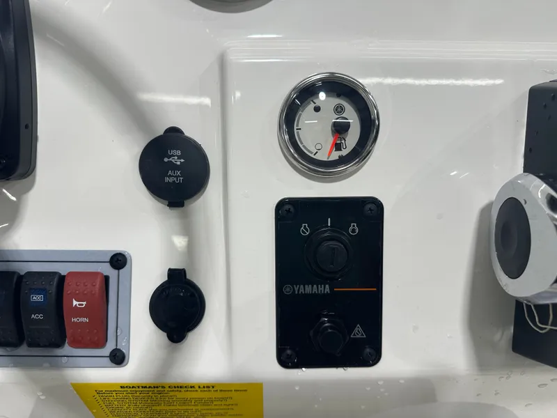 Slide: The Image of Key West 1720 Center Console 2025 - 43