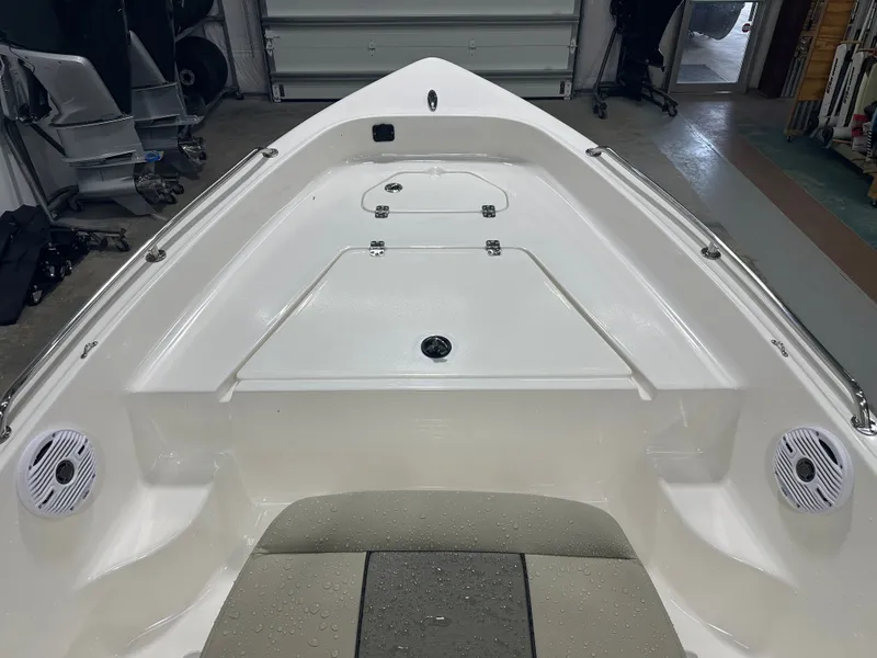 Slide: The Image of Key West 1720 Center Console 2025 - 48