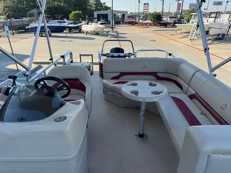 Slide: The Image of Lowe SF 214 Sport Fish 2015 - 12