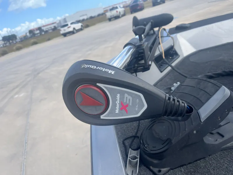 Slide: The Image of Lowe Stinger 175 2019 - 17