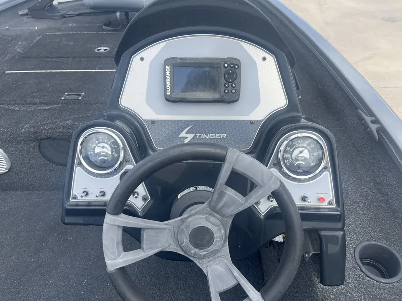 Slide: The Image of Lowe Stinger 175 2019 - 28