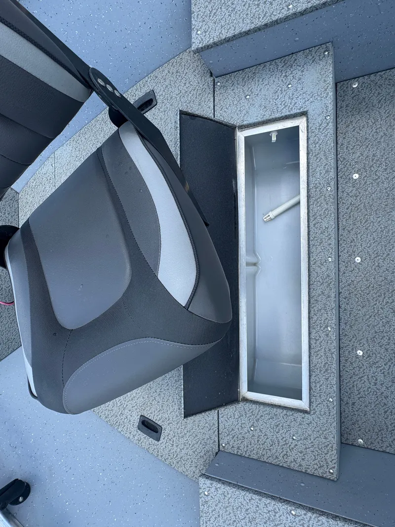 Slide: The Image of Lund 1600 Fury Tiller 2021 - 12