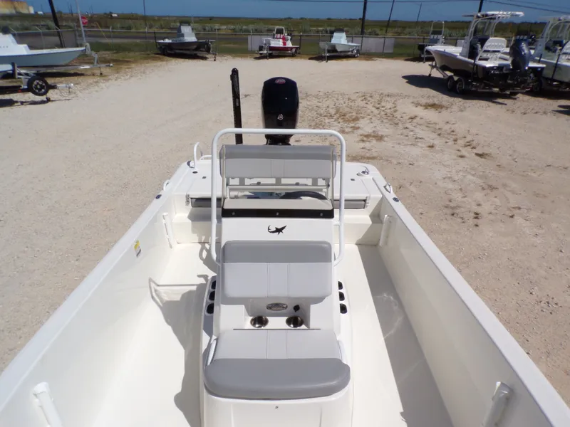 Slide: The Image of Mako Pro Skiff 19 CC 2023 - 14