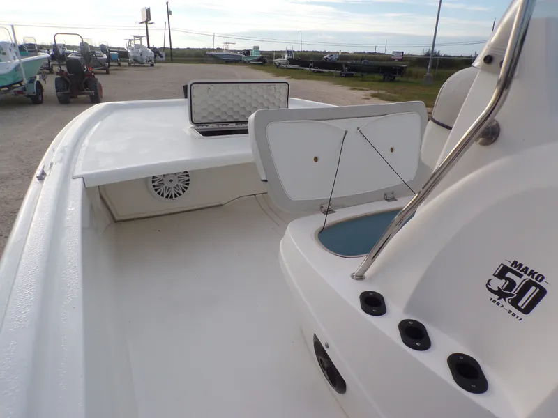 Slide: The Image of Mako Pro Skiff 19 CC 2017 - 16