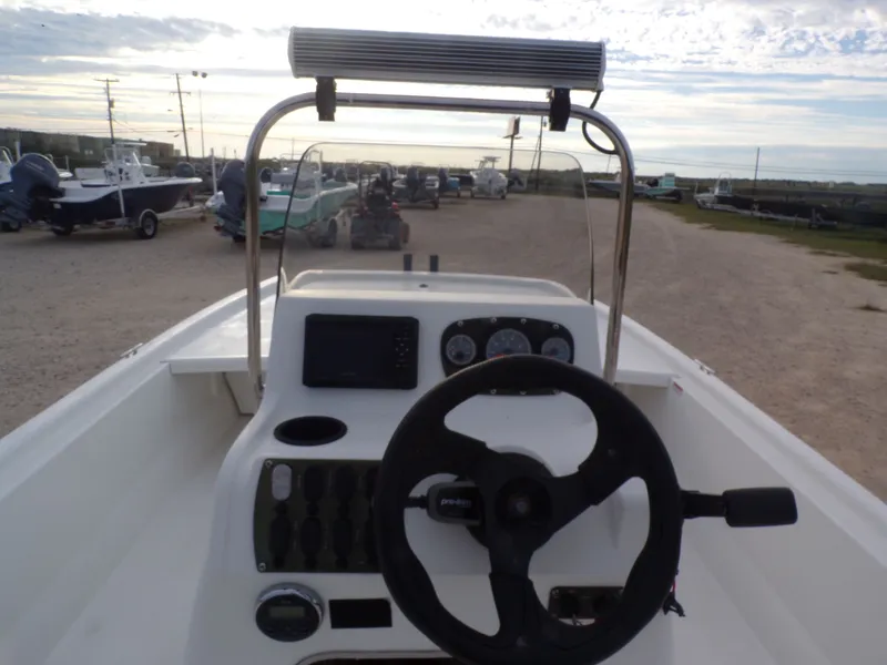 Slide: The Image of Mako Pro Skiff 19 CC 2017 - 22