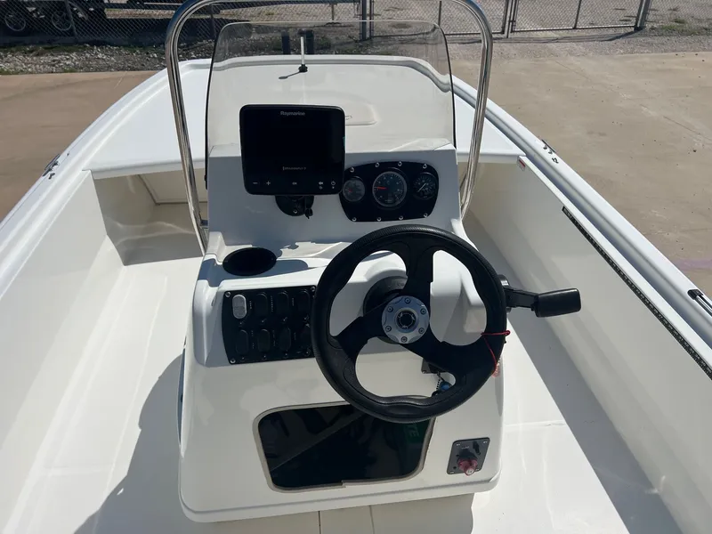 Slide: The Image of Mako Pro Skiff 19 CC 2017 - 20