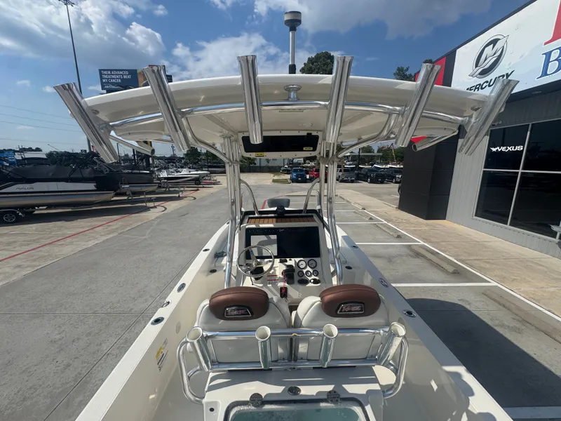 Slide: The Image of Ranger Boats 2360 Bay 2020 - 14