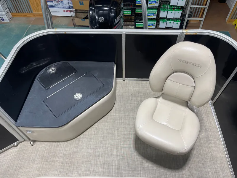 Slide: The Image of Ranger RP200F 2017 - 30