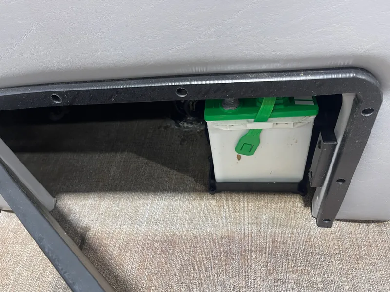 Slide: The Image of Ranger RP220FC 2021 - 23