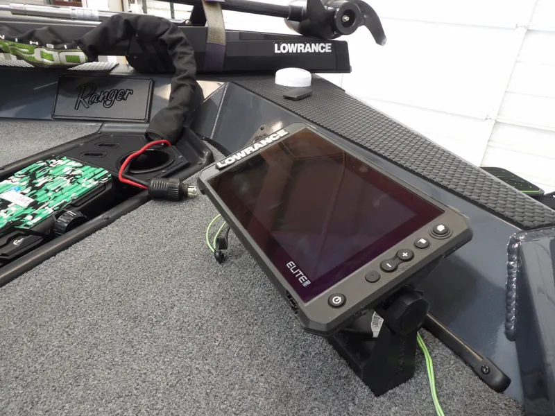 Slide: The Image of Ranger Boats RT188C 2023 - 12