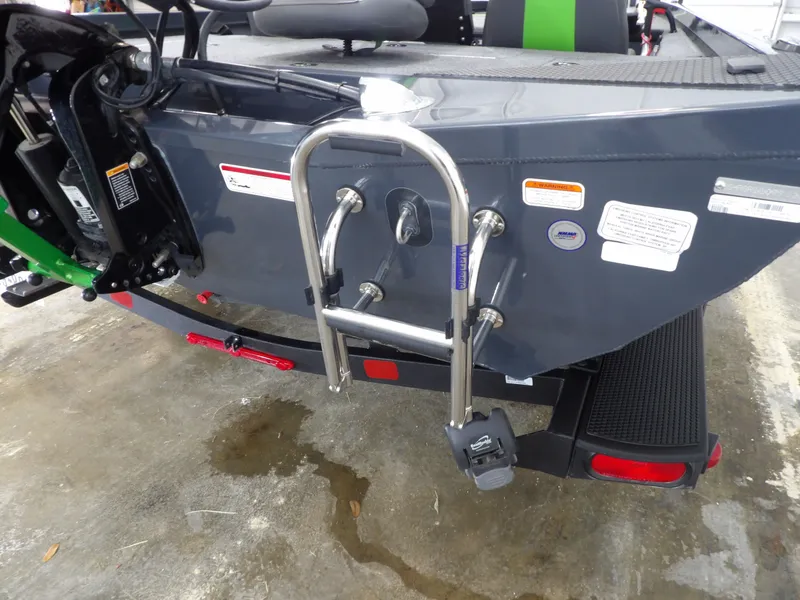 Slide: The Image of Ranger Boats RT188C 2023 - 19