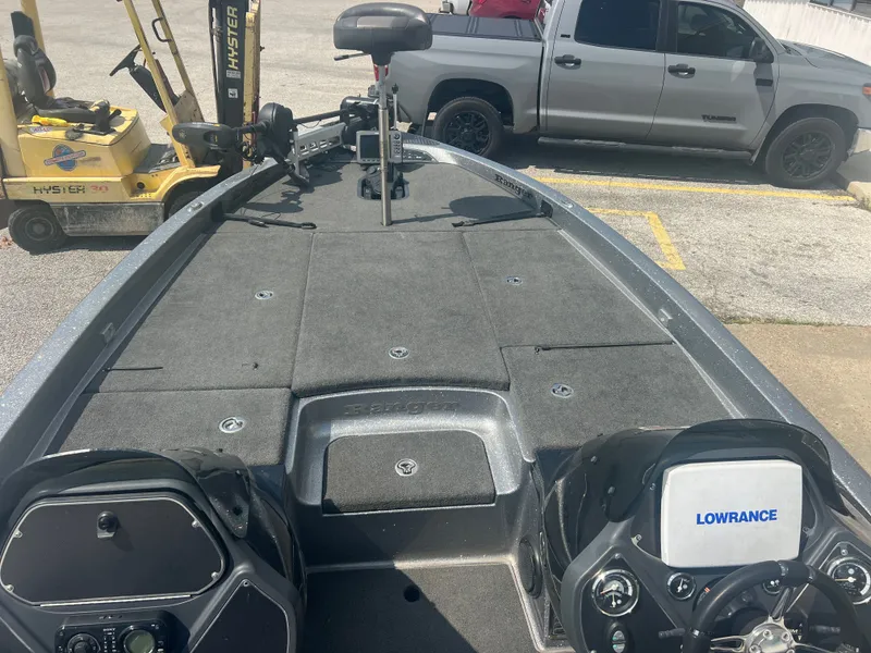 Slide: The Image of Ranger Z521 2013 - 16