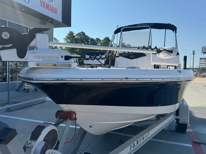 Slide: The Image of Robalo 206 Cayman 2019 - 12